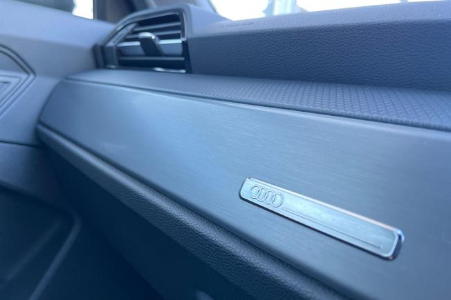 AUDI Q3 Photo 31