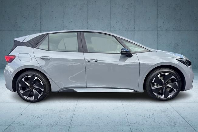 CUPRA Born Photo 4