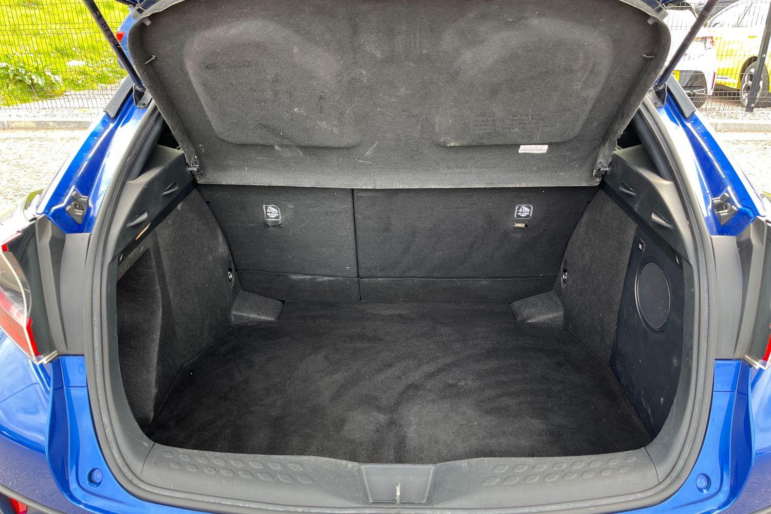Toyota C-HR Photo 20