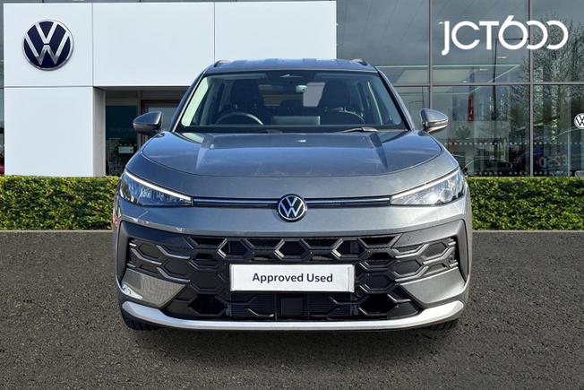 VOLKSWAGEN T-Roc Photo 8