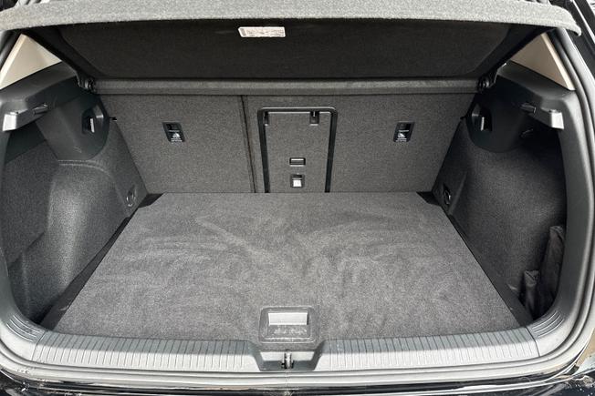 VOLKSWAGEN Golf Photo 12