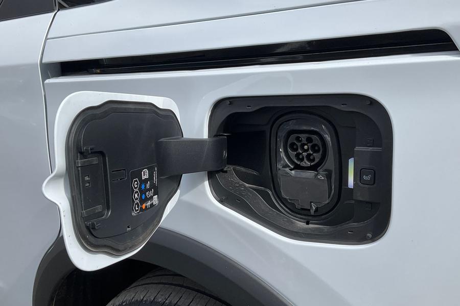 Ford E-Tourneo Courier Photo autoimg-9577498eda790cce59a1ed79e545355381eb06ce.jpg