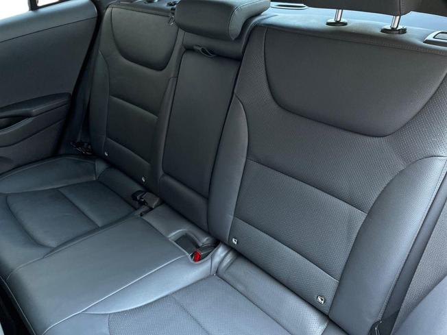 HYUNDAI Ioniq Photo 9