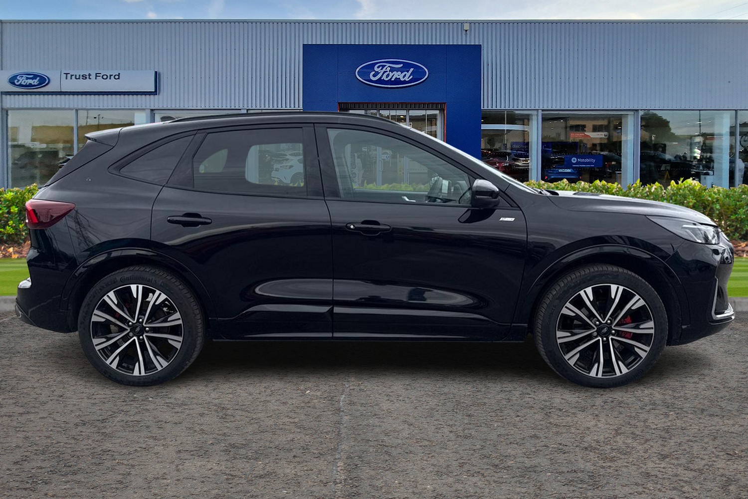 Ford KUGA Photo 2