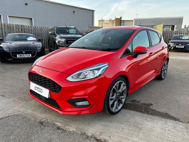 FORD Fiesta Photo 22
