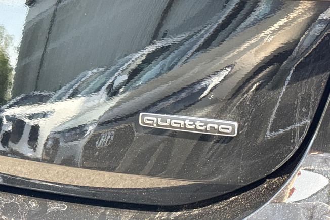 AUDI A6 Saloon Photo 26