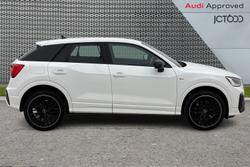Audi Q2 Photo 4