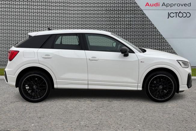 Audi Q2 Photo 4