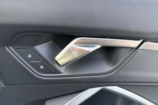 AUDI Q3 Photo 44