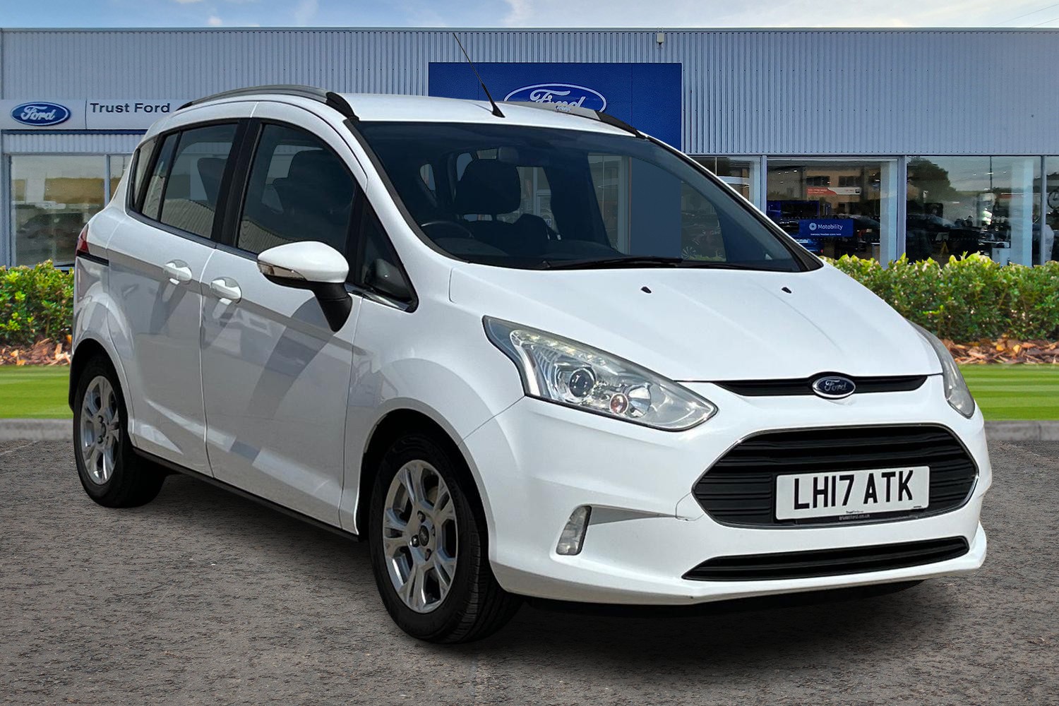 Ford B-MAX Photo 0