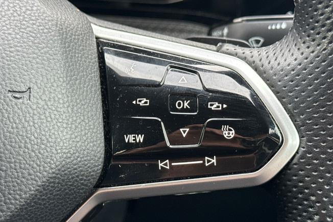 VOLKSWAGEN Golf Photo 17