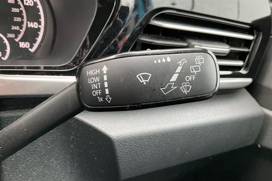 Ford Grand Tourneo Connect Photo autoimg-958fb6b37b1c65ced8e21345488c474d56d9b75d.jpg