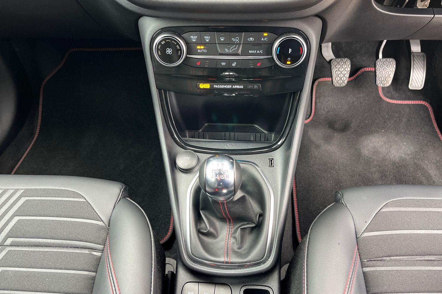 Ford Puma Photo 31