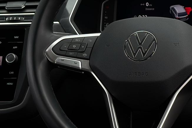 VOLKSWAGEN Tiguan Allspace Photo 35