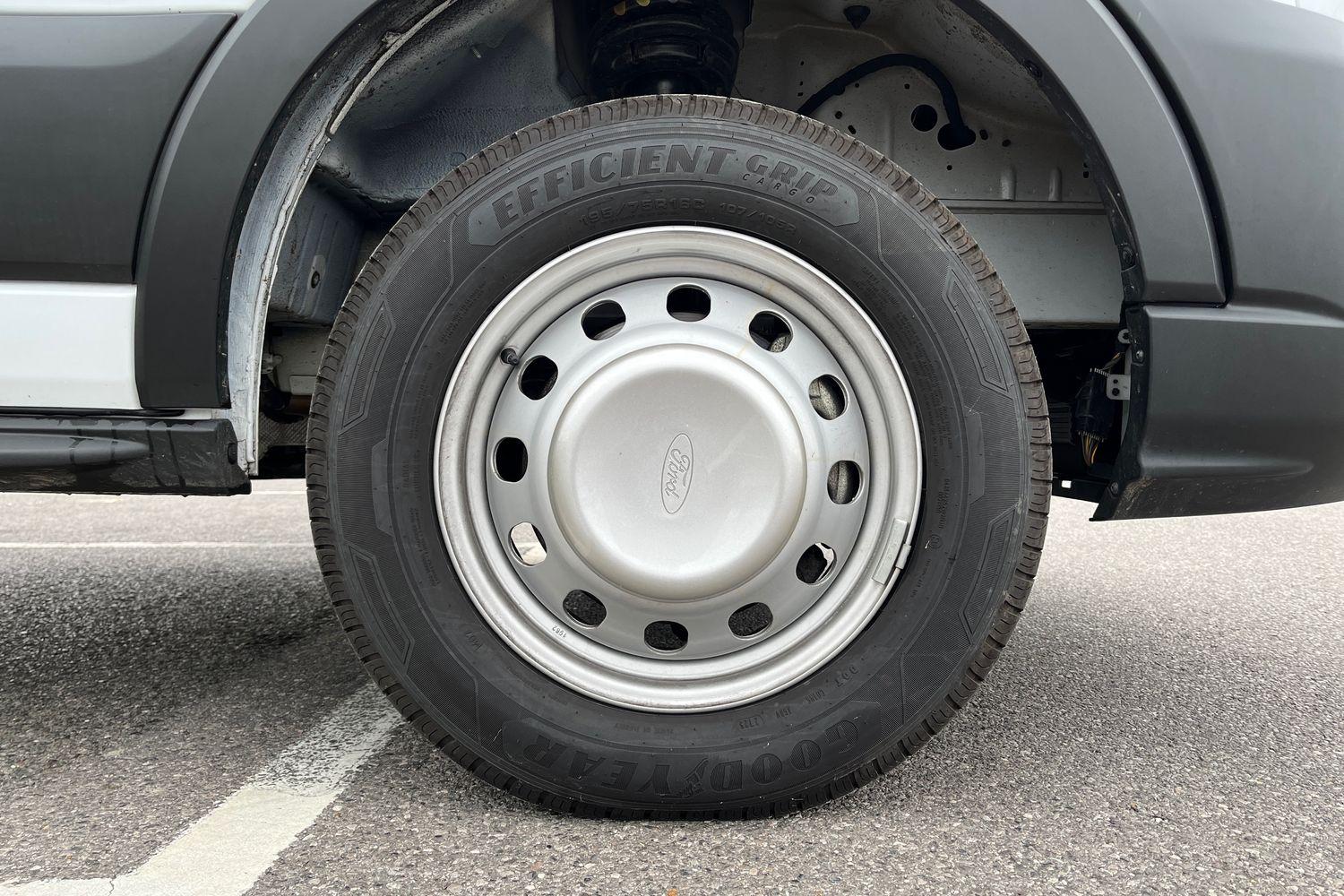 Ford TRANSIT Photo 22