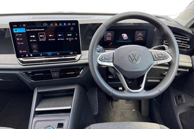 VOLKSWAGEN Tiguan Photo 11