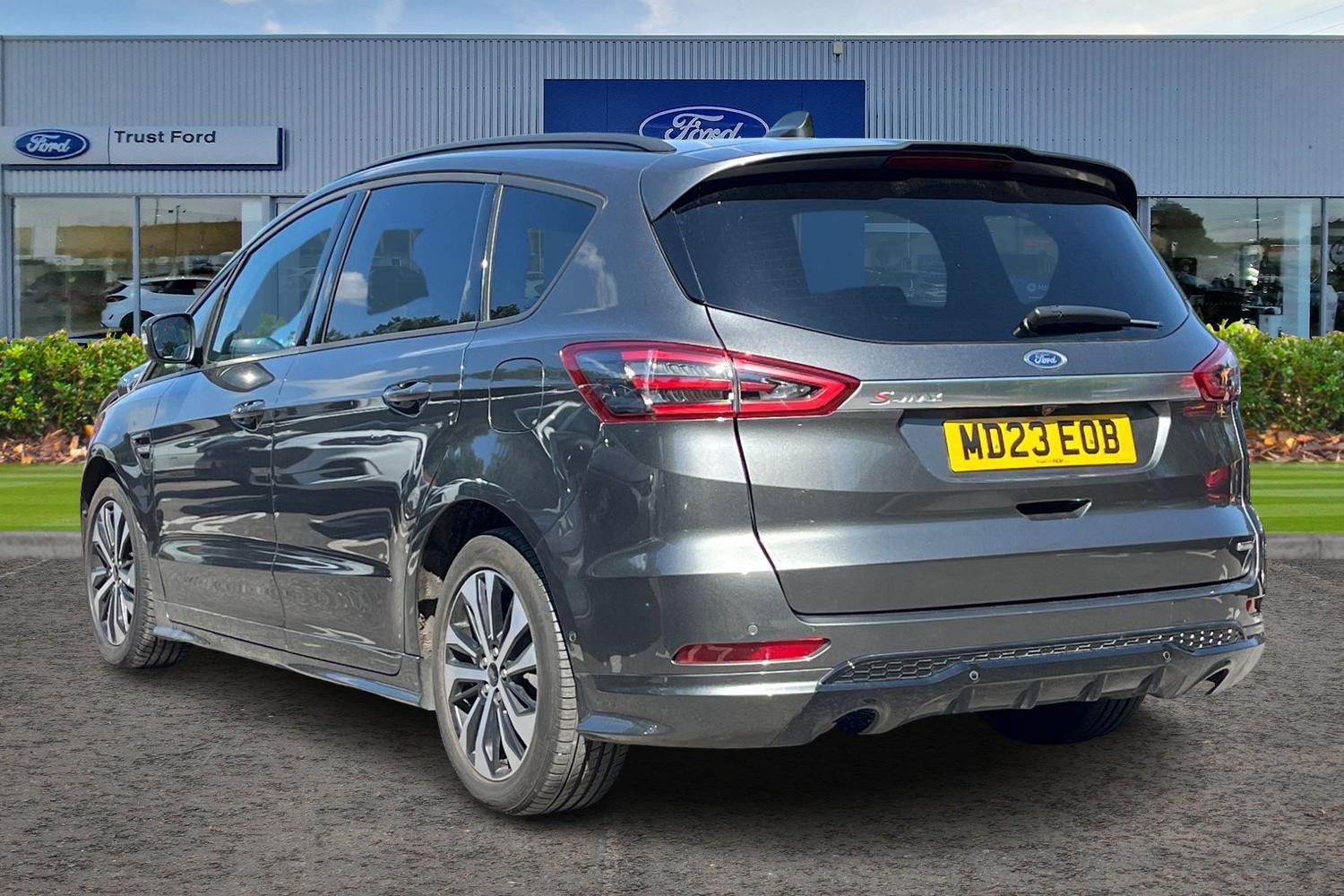 Ford S-MAX Photo 1