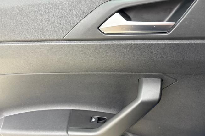VOLKSWAGEN Polo Photo 25