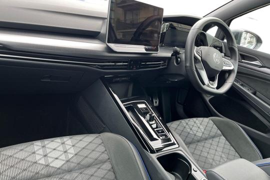 Volkswagen Golf Photo autoimg-95a2c8f6c2ce46cccc546b26df055c9d15269559.jpg