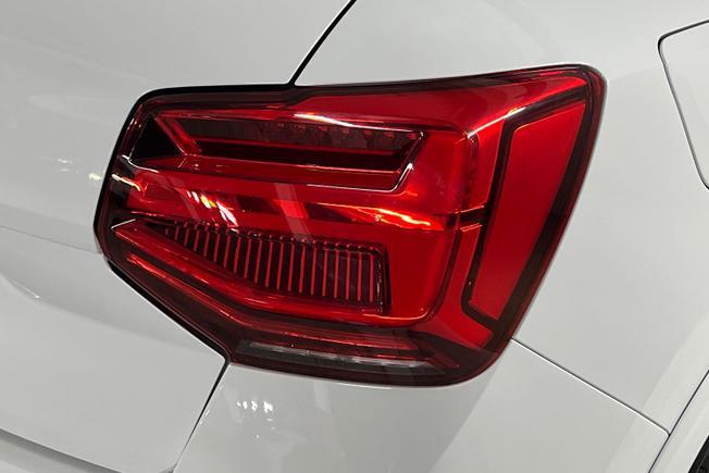 AUDI Q2 Photo 18