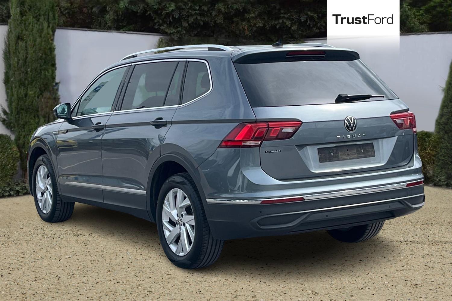 Volkswagen TIGUAN ALLSPACE Photo 1