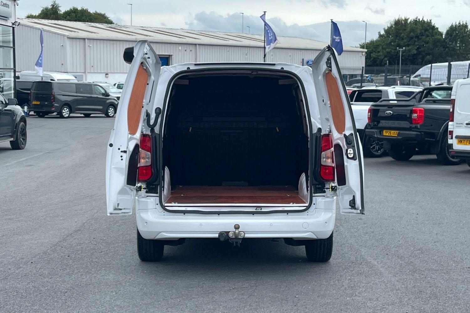 Citroen BERLINGO Photo 5