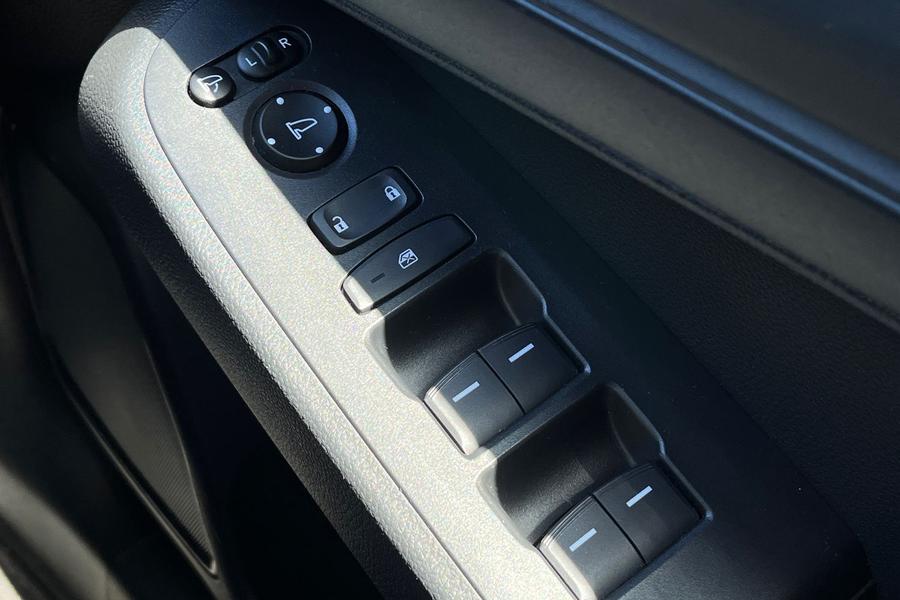 Honda HR-V Photo autoimg-95a7e7fad1c91108b87f6654832bc9bc65826dc4.jpg