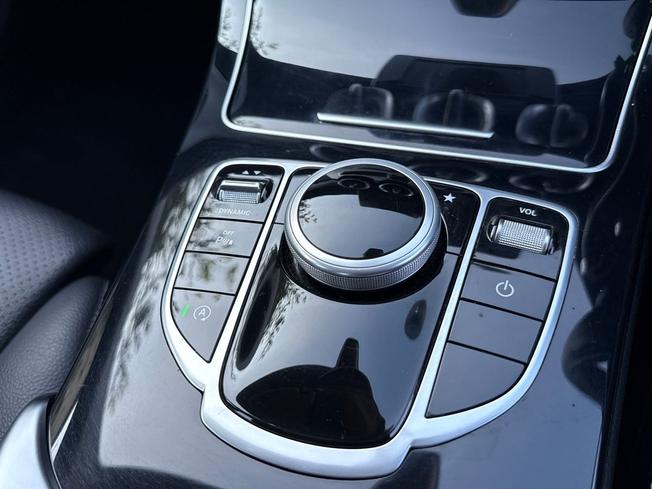 MERCEDES-BENZ C Class Photo 30