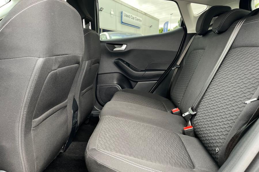 Ford FIESTA Photo autoimg-95aff204f5fb26a033a5a94221977e558a04bb3c.jpg