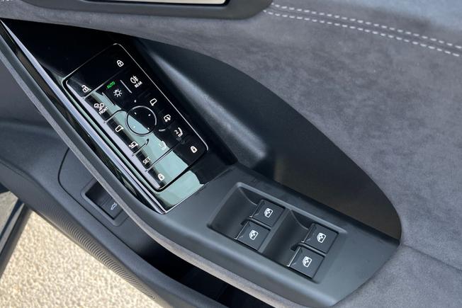 AUDI Q6 E-Tron Photo 51