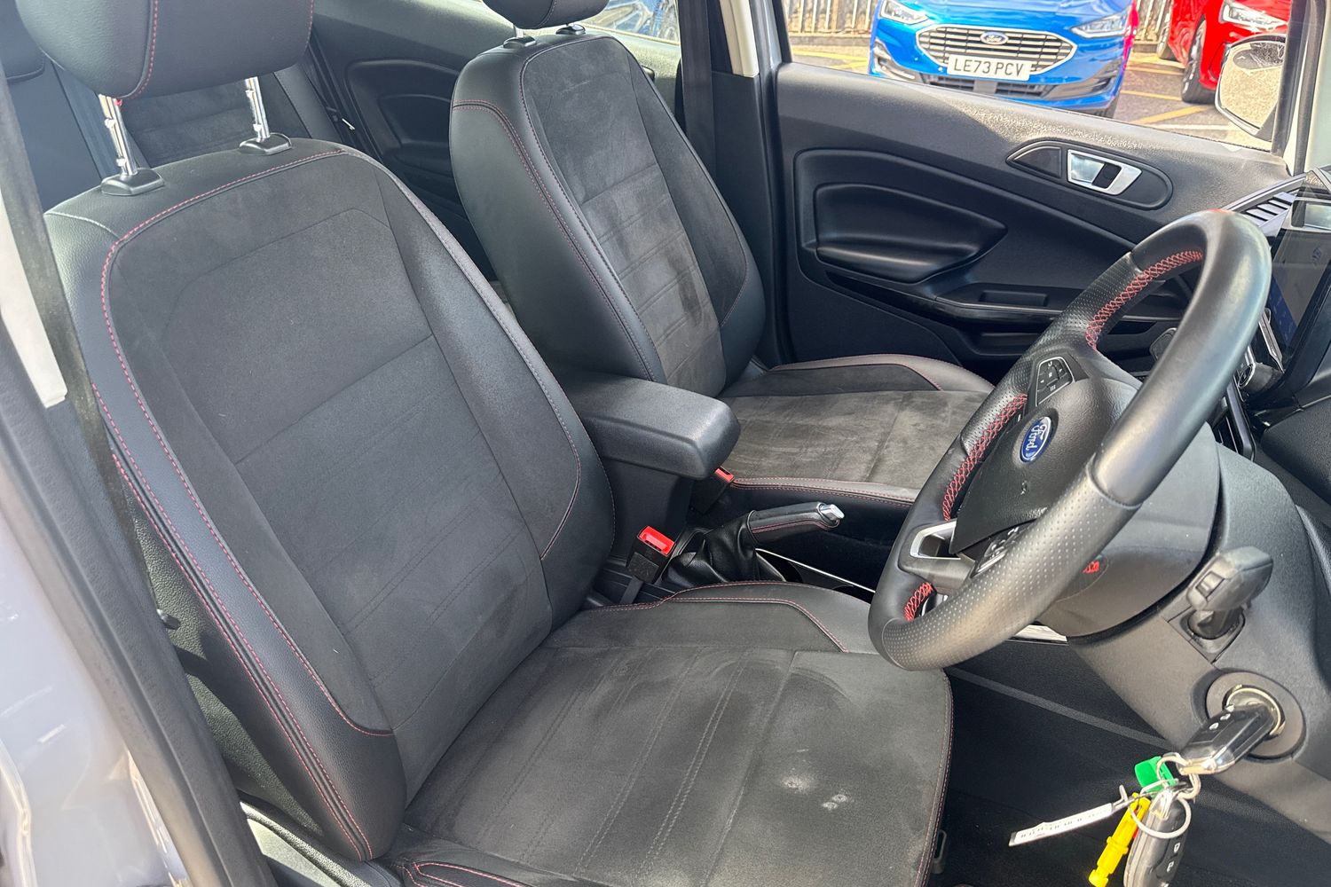 Ford EcoSport Photo 16
