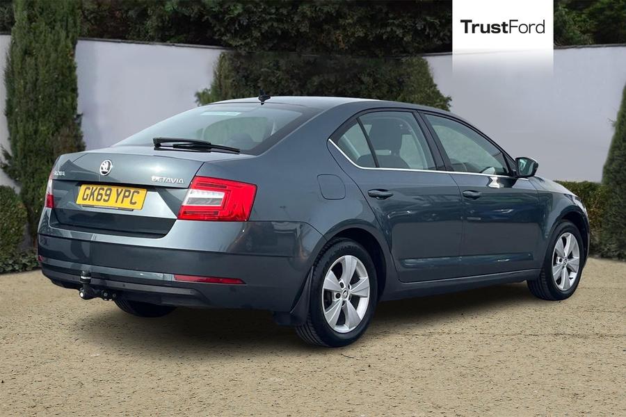 Skoda OCTAVIA Photo autoimg-95bcb1719d8569ec8031140f94dd1a2332bc4170.jpg