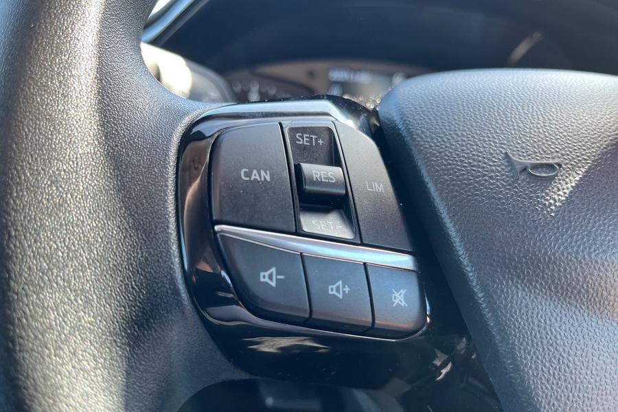 Ford FIESTA Photo autoimg-95c1c2e90208bb3a41c3306231b7cce6ad71db1a.jpg