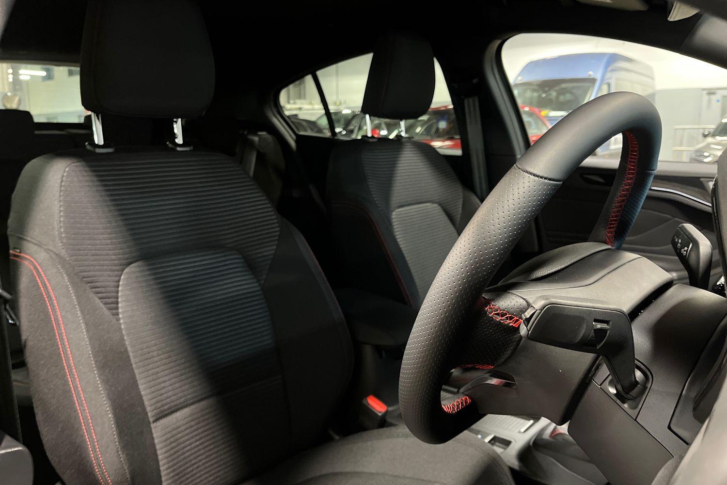 Ford Focus Photo 16