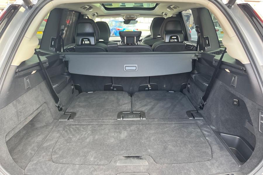Volvo XC90 Photo autoimg-95c678645d0572065352e3d0d649c509502d7171.jpg