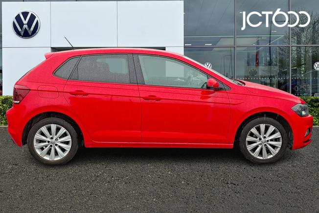 VOLKSWAGEN Polo Photo 4
