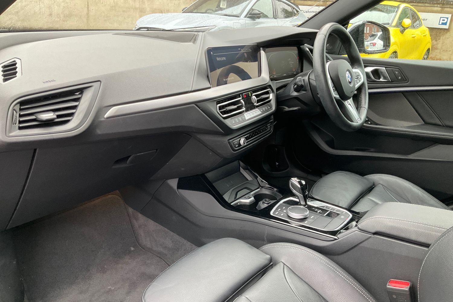 BMW 2 SERIES Photo 17