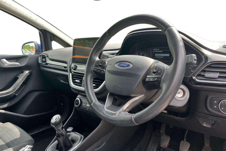Ford Fiesta Photo autoimg-95d0c25401d42323ba3ce2f6c94a97a09d8f9863.jpg