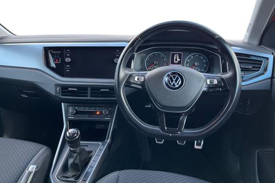 Volkswagen Polo Photo autoimg-95d0eeca0133edc539d325c73beaea00011ca2db.jpg