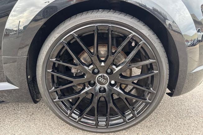 AUDI TT Photo 32