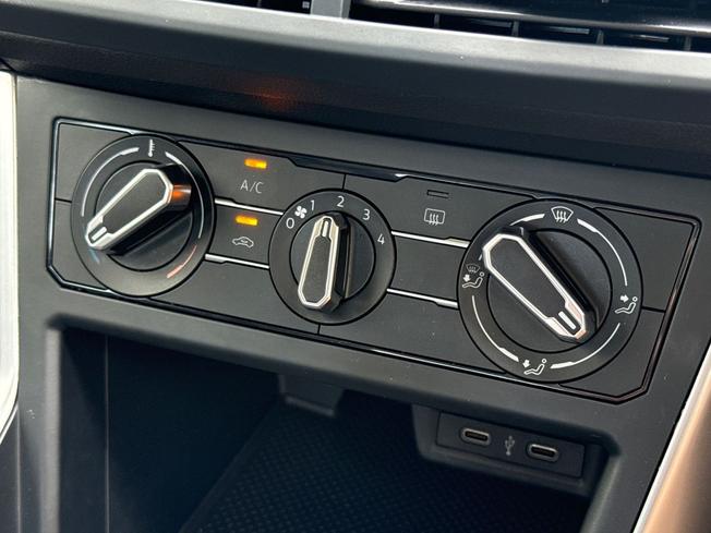VOLKSWAGEN Polo Photo 52