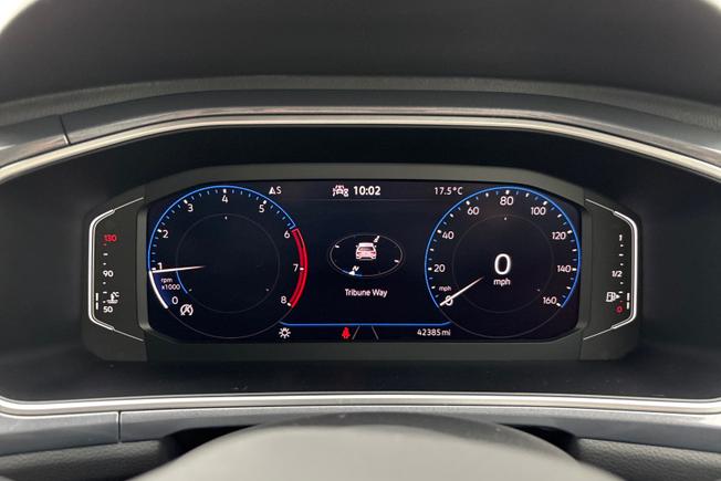 VOLKSWAGEN T-Roc Photo 15
