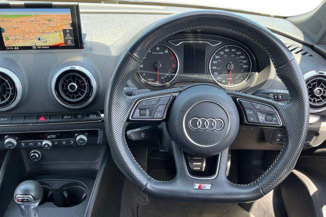 AUDI A3 Photo 11