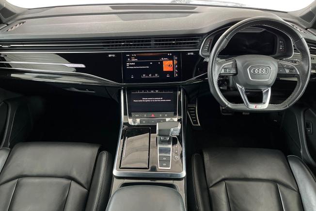 AUDI Q7 Photo 10