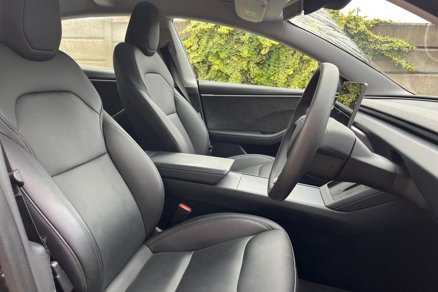 TESLA MODEL 3 Photo autoimg-95ec703181330296b7713fd4ee85ad803f499c1a.jpg