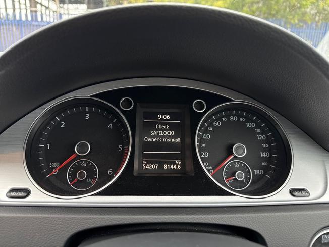 VOLKSWAGEN CC Photo 15
