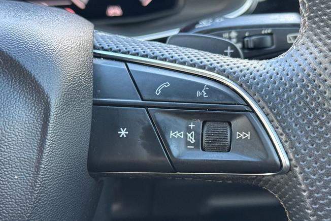 AUDI Q7 Photo 17