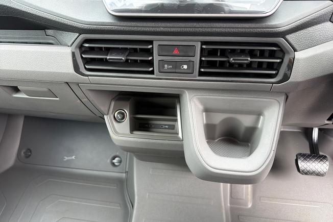 VOLKSWAGEN Crafter Photo 43