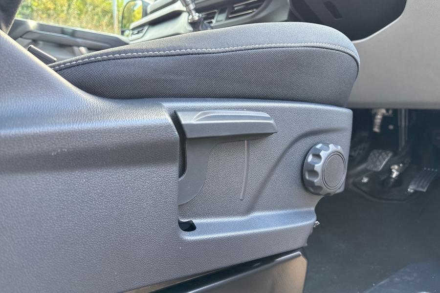 Ford TRANSIT CUSTOM Photo autoimg-95f380d68a9415aaeb4893f45f7d2ff114d59261.jpg