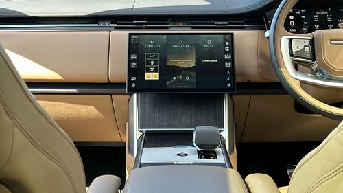 Land Rover Range Rover Photo autoimg-95f398776c8d4415c550d2563957f9765594af7e.jpg